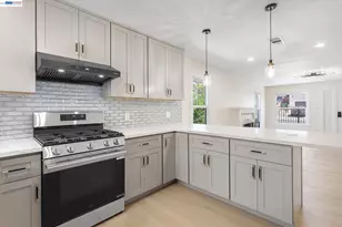 2215 E 29th St, Oakland, CA 94606 - Photo 15