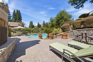 2962 Deer Meadow Dr, Danville, CA 94506 - Photo 11
