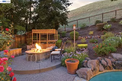 2962 Deer Meadow Dr, Danville, CA 94506 - Photo 9