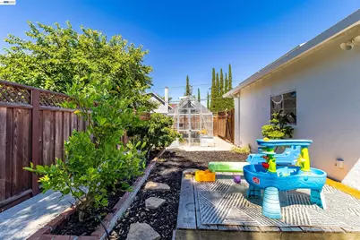 1042 Nielsen Lane, Livermore, CA 94550 - Photo 37