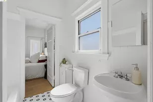 961-963 37th St, Oakland, CA 94608 - Photo 21