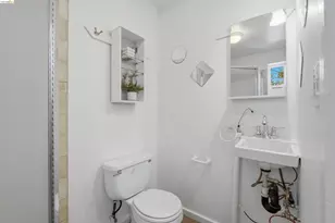 963 37th St, Oakland, CA 94608 - Photo 47