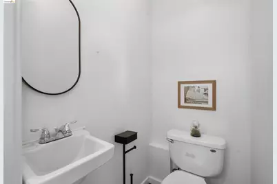 963 37th St, Oakland, CA 94608 - Photo 39