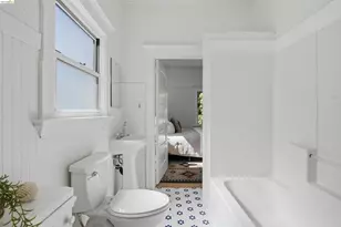 963 37th St, Oakland, CA 94608 - Photo 19