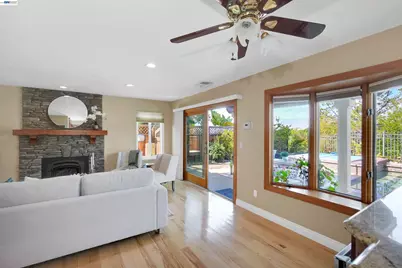 5922 Charter Oaks Dr, Castro Valley, CA 94552 - Photo 7