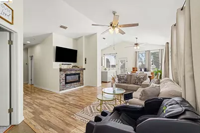 678 Rubier Way, Rio Vista, CA 94571 - Photo 5