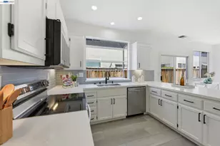 2245 Pipit Ct, San Leandro, CA 94579 - Photo 17
