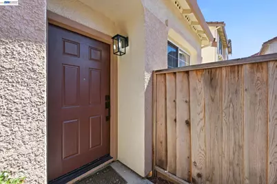 2245 Pipit Ct, San Leandro, CA 94579 - Photo 3