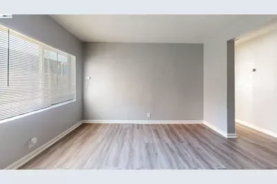 6625 Bancroft Ave, Oakland, CA 94605 - Photo 7
