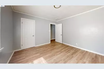 6625 Bancroft Ave, Oakland, CA 94605 - Photo 5