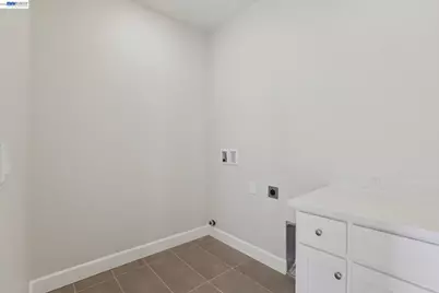 117 Creek View Cir, Fairfield, CA 94533 - Photo 17