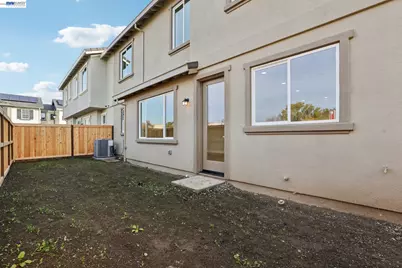 117 Creek View Cir, Fairfield, CA 94533 - Photo 35