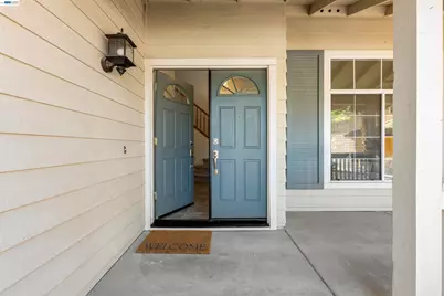8521 Tullia Pl, Antelope, CA 95843 - Photo 9