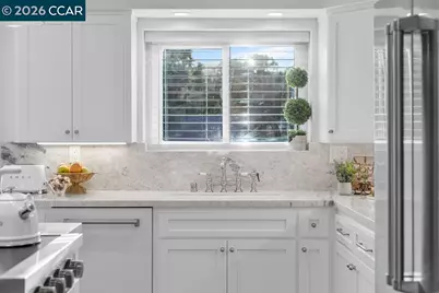 368 Shire Oaks Court, Lafayette, CA 94549 - Photo 17