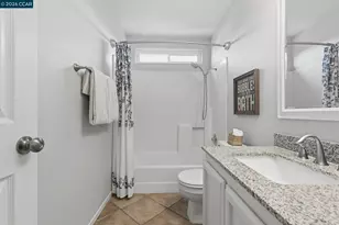 572 Shannon Dr, Vacaville, CA 95688 - Photo 37
