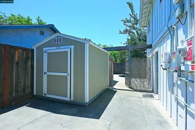 731 Hamilton Dr, Pleasant Hill, CA 94523 - Photo 25