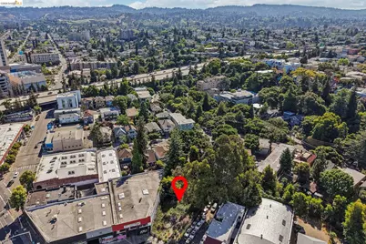 3070 Brook St, Oakland, CA 94611 - Photo 13