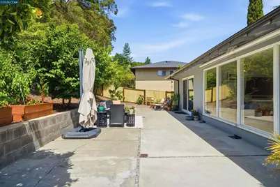 2297 Johanna Ct, Pinole, CA 94564 - Photo 25