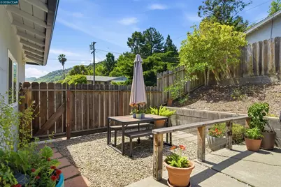 2297 Johanna Ct, Pinole, CA 94564 - Photo 23