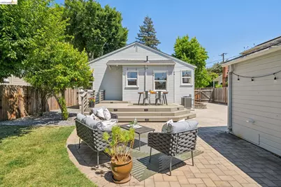 264 Marlow Drive, Oakland, CA 94605 - Photo 57