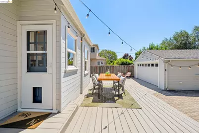 264 Marlow Drive, Oakland, CA 94605 - Photo 47