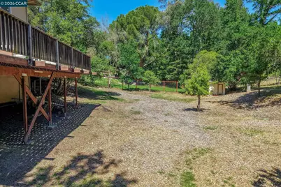2050 Blackwood Dr, Walnut Creek, CA 94596 - Photo 27