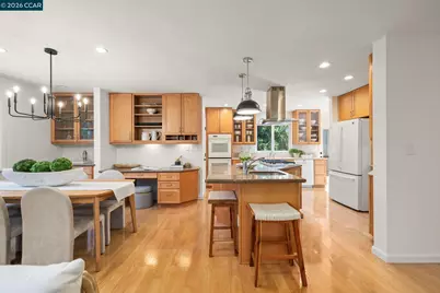 2050 Blackwood Dr, Walnut Creek, CA 94596 - Photo 11