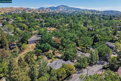 2050 Blackwood Dr, Walnut Creek, CA 94596 - Photo 31