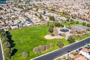 897 Sapphire Cir, Vacaville, CA 95687 - Photo 37