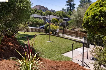 371 Rugby Ave, Berkeley, CA 94708 - Photo 33