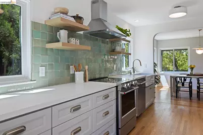 371 Rugby Ave, Berkeley, CA 94708 - Photo 13