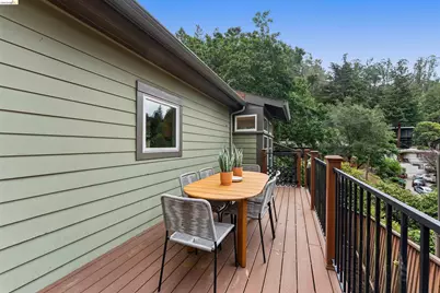 6611 Pinehaven Rd, Oakland, CA 94611 - Photo 63