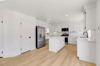 370 Gristmill Dr, Brentwood, CA 94513 - Photo 17
