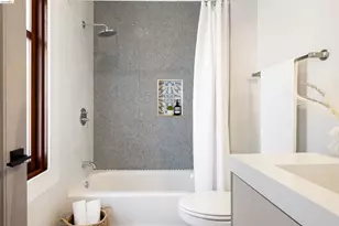 743 Calmar, Oakland, CA 94610 - Photo 35