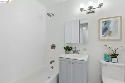 3800 Maybelle Ave #7, Oakland, CA 94619 - Photo 23