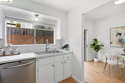 3800 Maybelle Ave #7, Oakland, CA 94619 - Photo 9