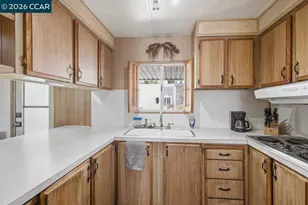 54 Koch Ln, Concord, CA 94518 - Photo 13