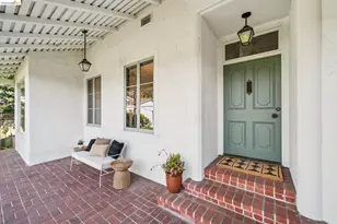 5933 Johnston Dr, Oakland, CA 94611 - Photo 5