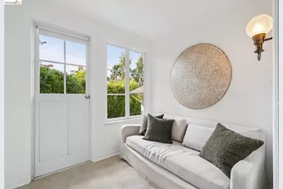5933 Johnston Dr., Oakland, CA 94611 - Photo 31