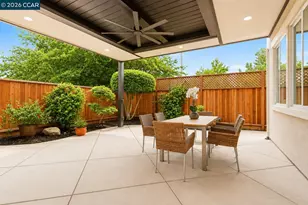 586 Dutch Elm Dr, Hercules, CA 94547 - Photo 13