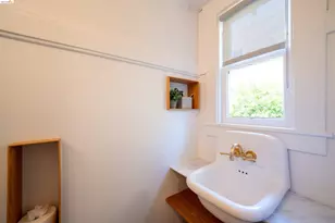 1751 38th St, Oakland, CA 94602 - Photo 25