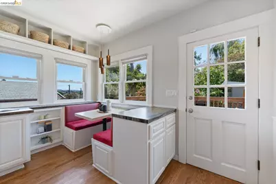 1751 38th St, Oakland, CA 94602 - Photo 17