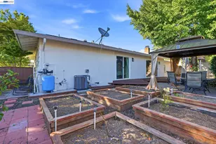 2394 Tahiti St, Hayward, CA 94545 - Photo 39