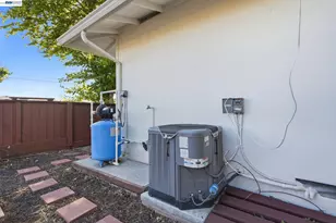 2394 Tahiti St, Hayward, CA 94545 - Photo 35