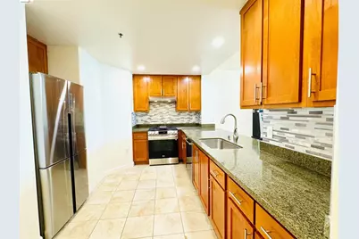 423 7th St #303, Oakland, CA 94607 - Photo 11
