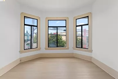 402 10th St, Oakland, CA 94606 - Photo 5