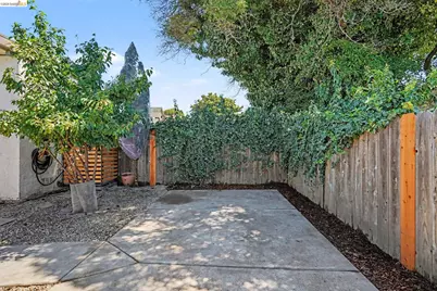 1288 107th, Oakland, CA 94603 - Photo 9