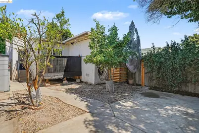 1288 107th, Oakland, CA 94603 - Photo 3