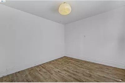818 18th St, Oakland, CA 94607 - Photo 15