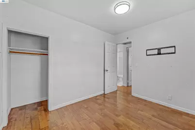 818 18th St, Oakland, CA 94607 - Photo 31